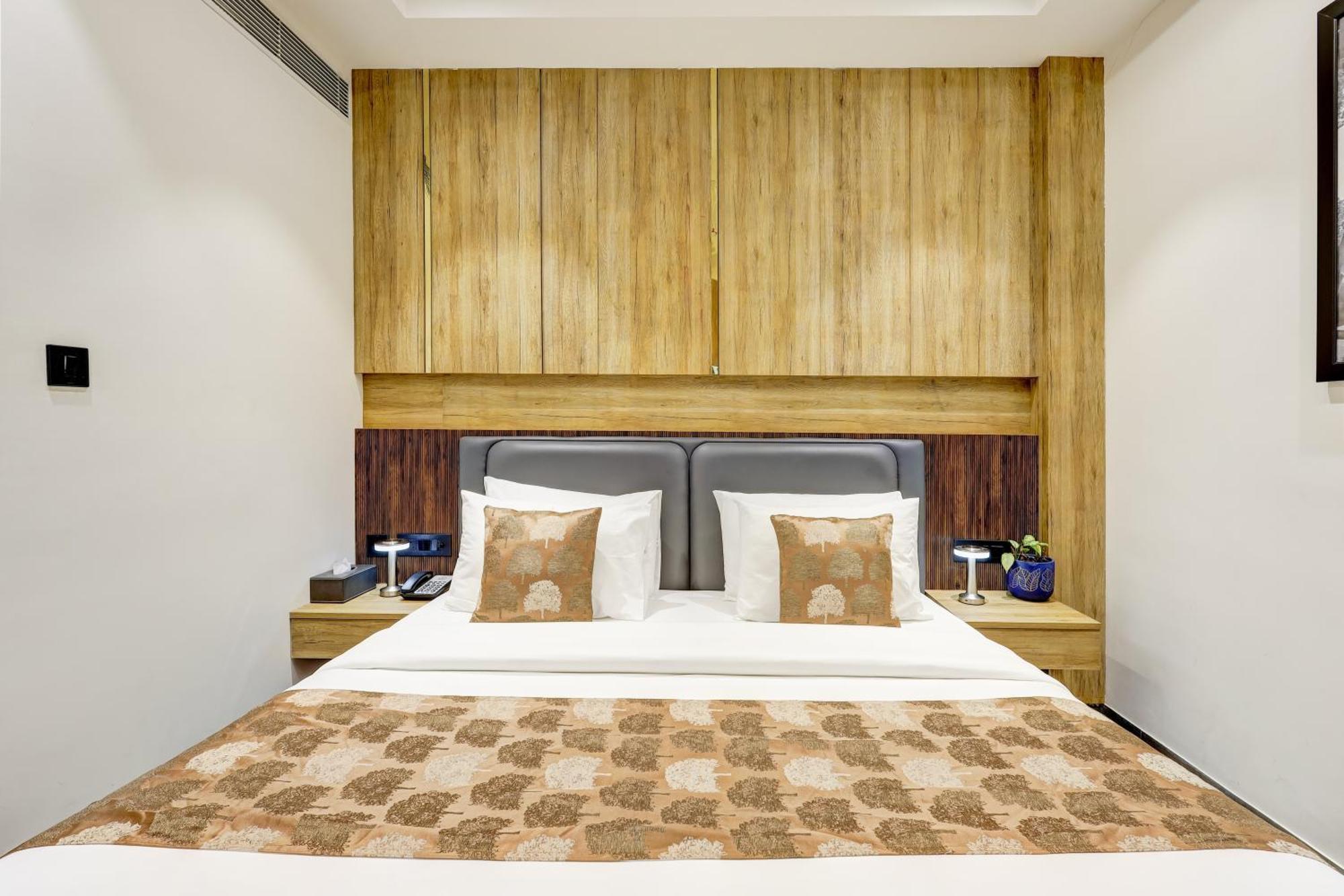The Tyche New Delhi - Traveller'S Choice Award Winner 2025 Нью-Дели Экстерьер фото