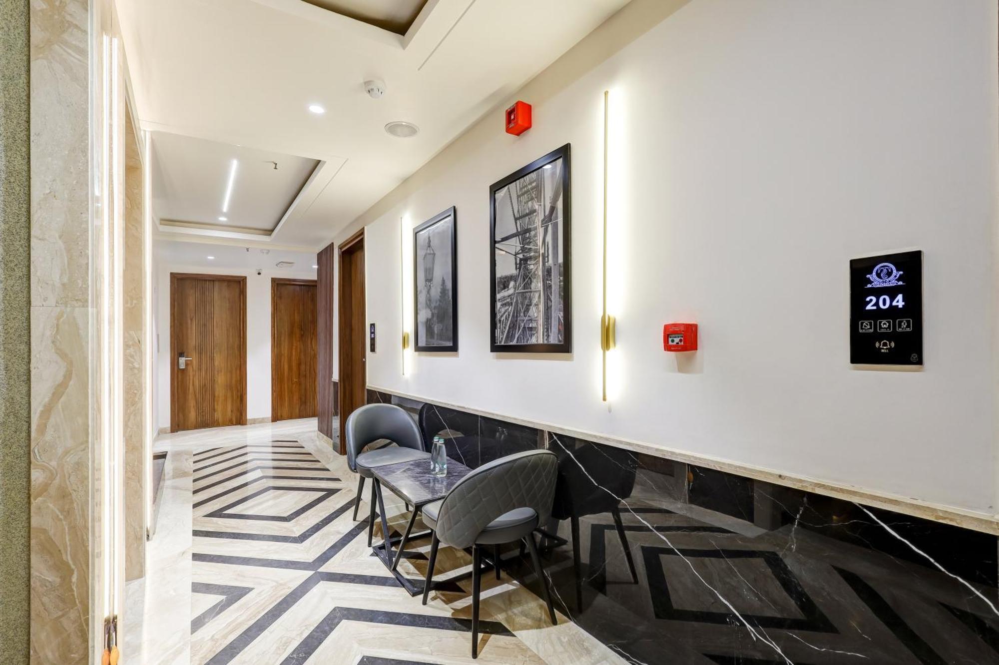 The Tyche New Delhi - Traveller'S Choice Award Winner 2025 Нью-Дели Экстерьер фото